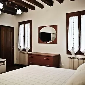 https://appartamento-grazioso-e-centrale.hotelinveneto.com